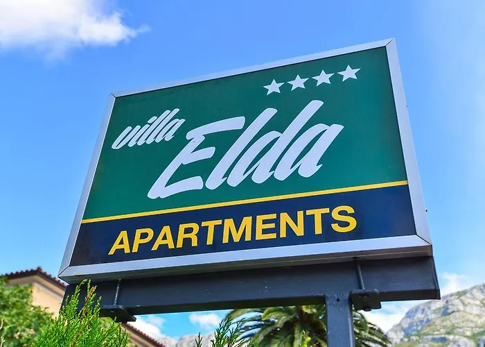 Elda Apartment *